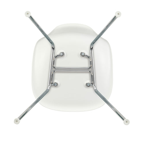 Cadeira Eames em Plástico DSX / Base Cromada
